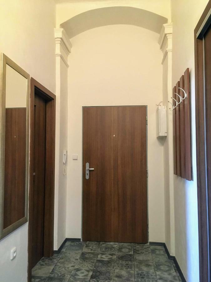 Opočno Apartmam Na Namesti II מראה חיצוני תמונה